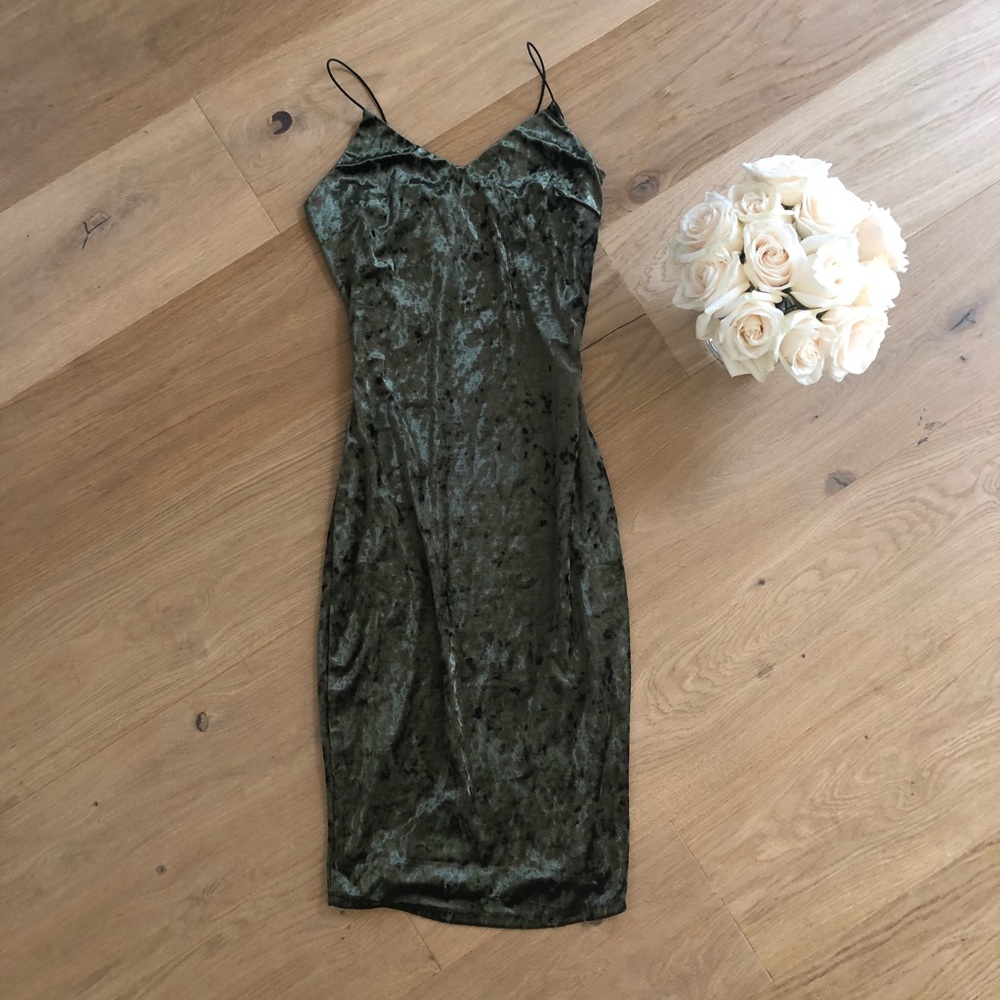 Green Velvet Bodycon Dress